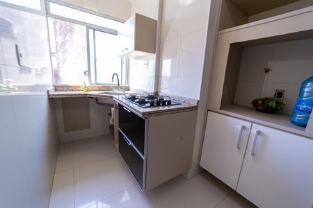 Apartamento à venda com 98m², 2 quartos e 1 vaga Apartamento à venda com 98m², 2 quartos e 1 vagaCozinha