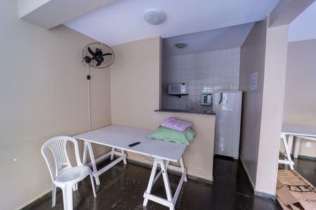 Apartamento à venda com 98m², 2 quartos e 1 vaga Apartamento à venda com 98m², 2 quartos e 1 vagaÁrea comum - Salão de festas
