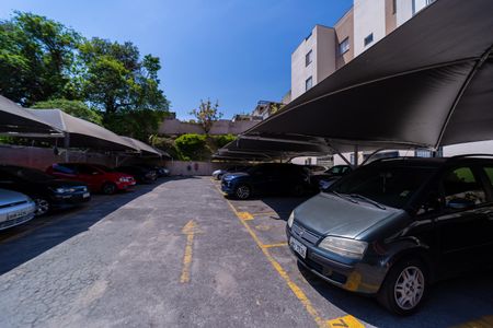 Apartamento à venda com 98m², 2 quartos e 1 vaga Apartamento à venda com 98m², 2 quartos e 1 vagaGaragem