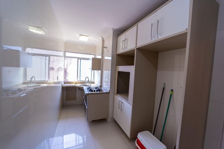 Apartamento à venda com 98m², 2 quartos e 1 vaga Apartamento à venda com 98m², 2 quartos e 1 vagaCozinha