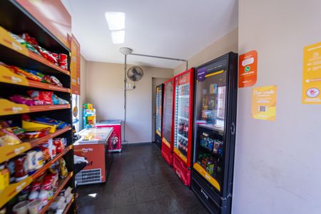 Apartamento à venda com 98m², 2 quartos e 1 vaga Apartamento à venda com 98m², 2 quartos e 1 vagaMini Mercado