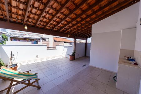 Apartamento à venda com 98m², 2 quartos e 1 vaga Apartamento à venda com 98m², 2 quartos e 1 vagaTerraço