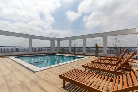 Apartamento à venda com 42m², 2 quartos e sem vagaÁrea comum - Piscina