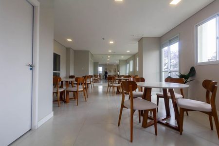 Apartamento à venda com 42m², 2 quartos e sem vagaÁrea comum - Salão de festas