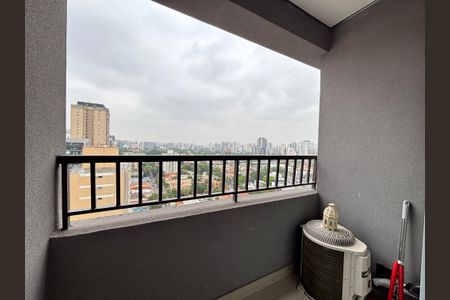 Varanda de kitnet/studio para alugar com 1 quarto, 26m² em Vila Olímpia, São Paulo