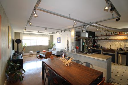 Apartamento à venda com 101m², 2 quartos e 1 vagaSala/Cozinha