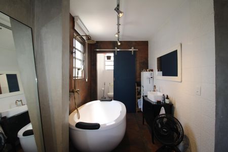 Apartamento à venda com 101m², 2 quartos e 1 vagaBanheiro da Suíte