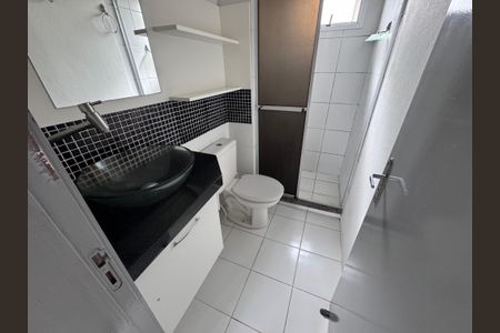 Apartamento para alugar com 55m², 2 quartos e 1 vaga Apartamento para alugar com 55m², 2 quartos e 1 vagaBanheiro