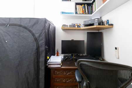 Apartamento à venda com 121m², 2 quartos e 1 vagaEscritório