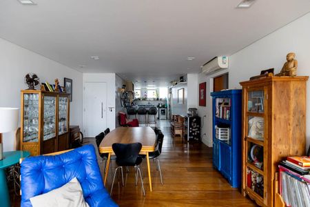 Apartamento à venda com 121m², 2 quartos e 1 vagaSala