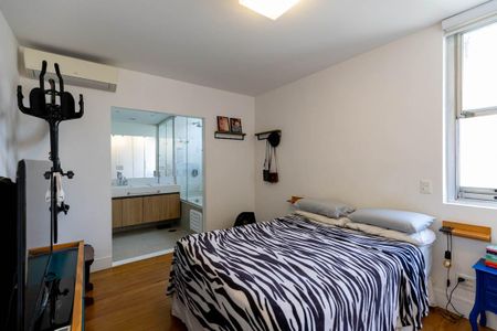 Apartamento à venda com 121m², 2 quartos e 1 vagaSuíte