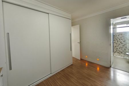 Apartamento à venda com 89m², 2 quartos e 2 vagas Apartamento à venda com 89m², 2 quartos e 2 vagasSuíte