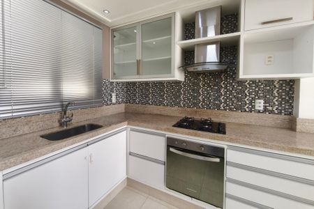 Apartamento à venda com 89m², 2 quartos e 2 vagas Apartamento à venda com 89m², 2 quartos e 2 vagasCozinha