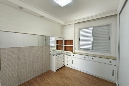 Apartamento à venda com 89m², 2 quartos e 2 vagas Apartamento à venda com 89m², 2 quartos e 2 vagasSuíte