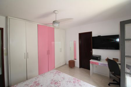 Casa à venda com 189m², 4 quartos e 2 vagasCasa 2 - Quarto 2