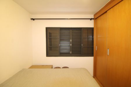 Casa à venda com 189m², 4 quartos e 2 vagasCasa 2 - Quarto 1