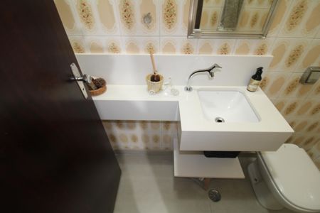 Casa à venda com 189m², 4 quartos e 2 vagasCasa 2 - Banheiro 2