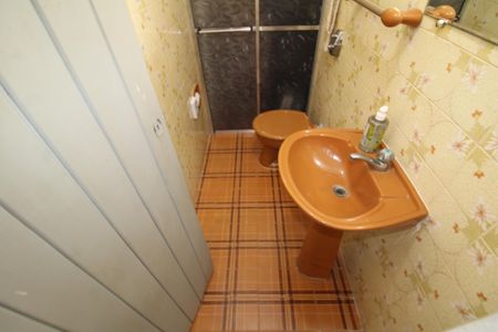 Casa à venda com 189m², 4 quartos e 2 vagasBanheiro 1