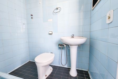 Banheiro de kitnet/studio à venda com 1 quarto, 30m² em Centro, Rio de Janeiro