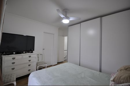 Casa à venda com 94m², 3 quartos e 2 vagasSuíte