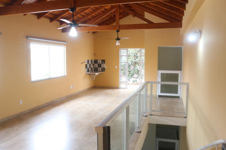 Casa à venda com 190m², 2 quartos e 3 vagasSala de TV