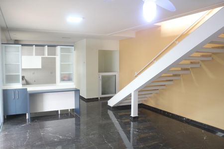 Casa à venda com 190m², 2 quartos e 3 vagasSala/Cozinha