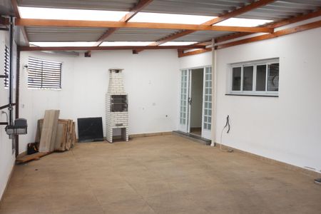 Casa à venda com 190m², 2 quartos e 3 vagasGaragem