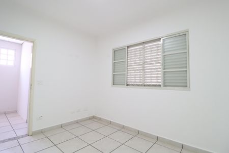 Casa para alugar com 107m², 3 quartos e 7 vagasQuarto 1