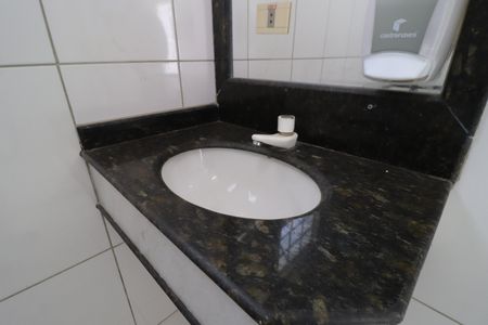 Casa para alugar com 107m², 3 quartos e 7 vagasBanheiro Social