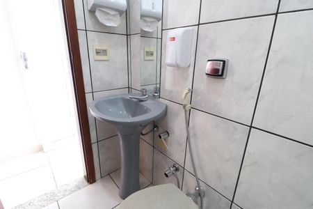 Casa para alugar com 107m², 3 quartos e 7 vagasBanheiro Suíte 2