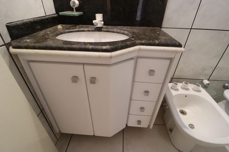 Casa para alugar com 107m², 3 quartos e 7 vagasBanheiro Suíte 1