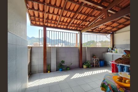 Apartamento à venda com 85m², 3 quartos e sem vagaÁrea de Serviço