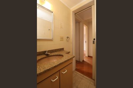 Apartamento à venda com 78m², 2 quartos e 1 vaga Apartamento à venda com 78m², 2 quartos e 1 vagaBanheiro