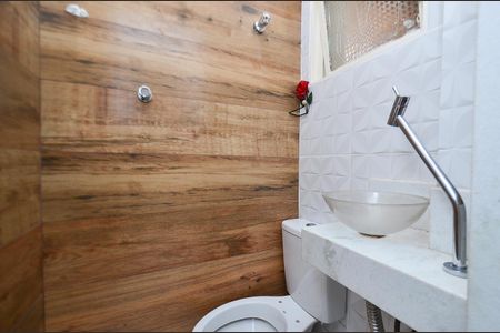 Lavabo de apartamento para alugar com 3 quartos, 150m² em Santo Antônio, Belo Horizonte