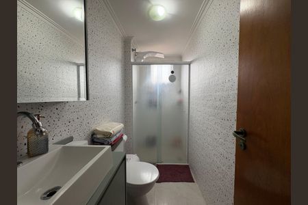 Apartamento à venda com 55m², 2 quartos e 2 vagas Apartamento à venda com 55m², 2 quartos e 2 vagasBanheiro Social