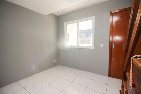 Sala de casa de condomínio para alugar com 2 quartos, 62m² em Hípica, Porto Alegre