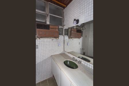 Apartamento para alugar com 100m², 3 quartos e sem vaga Apartamento para alugar com 100m², 3 quartos e sem vagaBanheiro da Suíte