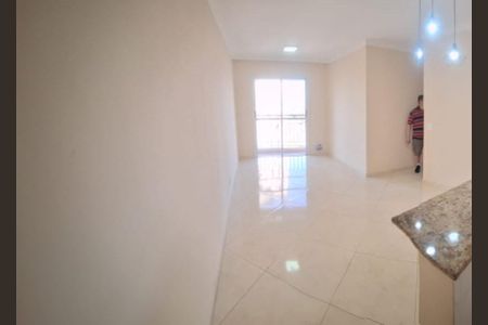 Sala de apartamento para alugar com 3 quartos, 65m² em Vila Curuçá, Santo André