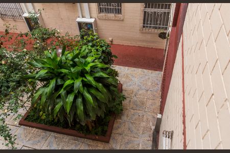 Vista da Sala de apartamento para alugar com 2 quartos, 52m² em Conjunto Habitacional Presidente Castelo Branco, Carapicuíba
