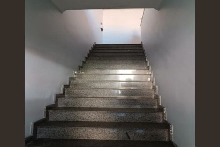 Casa à venda com 180m², 7 quartos e 4 vagas Casa à venda com 180m², 7 quartos e 4 vagasFoto 12