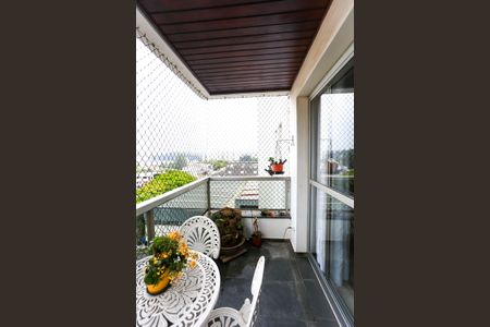 Varanda de apartamento para alugar com 3 quartos, 176m² em Jardim Londrina, São Paulo