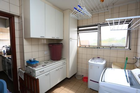 Apartamento para alugar com 176m², 3 quartos e 3 vagas Apartamento para alugar com 176m², 3 quartos e 3 vagasÁrea de Serviço