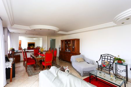 Sala de apartamento para alugar com 3 quartos, 176m² em Jardim Londrina, São Paulo