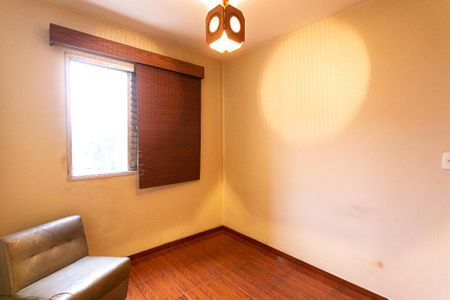 Quarto 2 de apartamento para alugar com 2 quartos, 58m² em Parque São Jorge, São Paulo