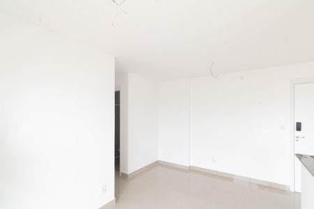 Sala de apartamento para alugar com 2 quartos, 52m² em Campo Grande, Rio de Janeiro