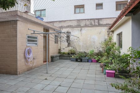Casa à venda com 250m², 3 quartos e 2 vagasQuintal e Churrasqueira