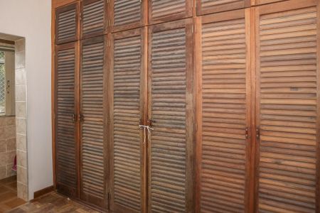 Casa à venda com 250m², 3 quartos e 2 vagasQuarto 1