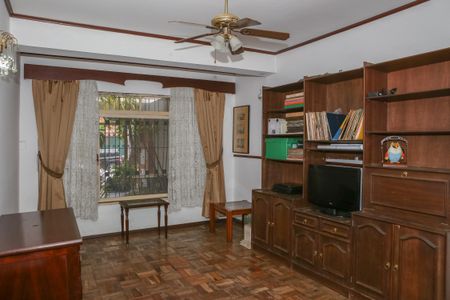 Sala de casa à venda com 3 quartos, 250m² em Alto da Lapa, São Paulo