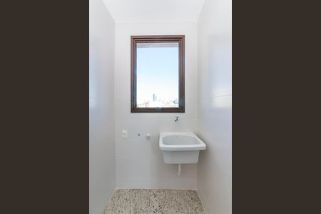 Apartamento à venda com 86m², 3 quartos e 2 vagas Apartamento à venda com 86m², 3 quartos e 2 vagasÁrea de Serviço