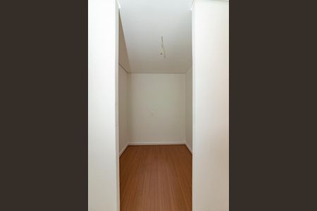Apartamento à venda com 86m², 3 quartos e 2 vagas Apartamento à venda com 86m², 3 quartos e 2 vagasCloset da suíte